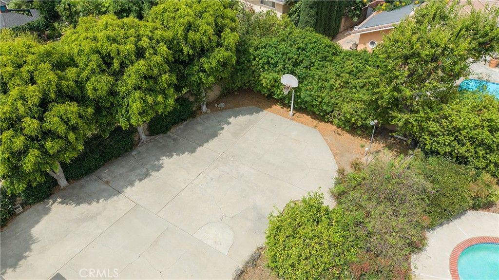 Image 48 of property listing at 10315 Beckford, Porter Ranch, CA 91326
