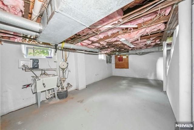 132 Little Falls Road, Fairfield, NJ 07004