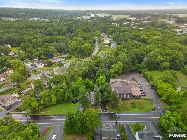 132 Little Falls Road, Fairfield, NJ 07004