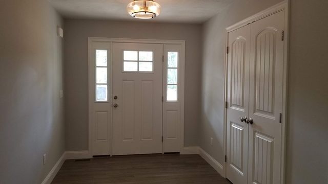 14 Kettle Hill Rd, Uxbridge, MA 01569