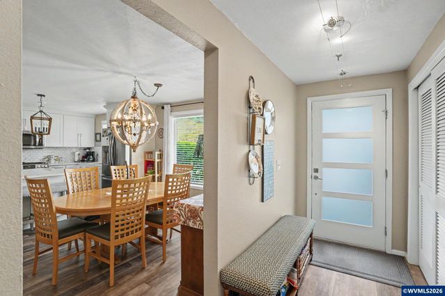 8470 SE Hood St, Clackamas, OR 97015