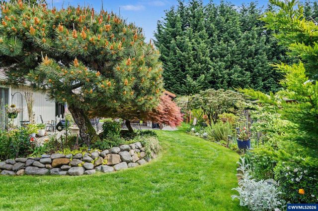 8470 SE Hood St, Clackamas, OR 97015