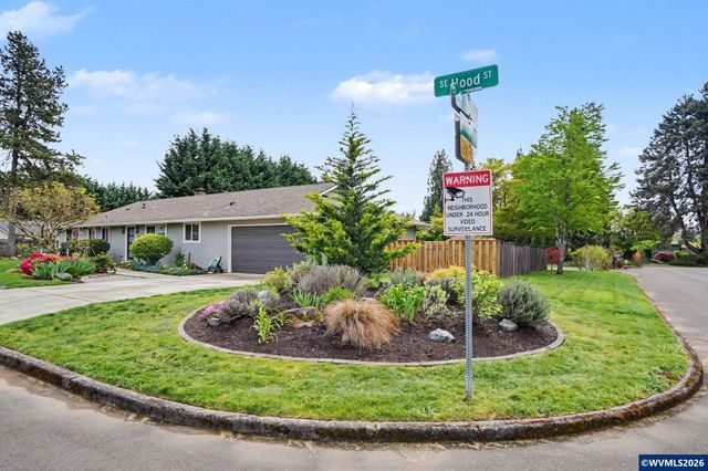 8470 SE Hood St, Clackamas, OR 97015