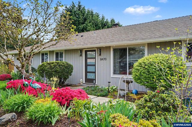 8470 SE Hood St, Clackamas, OR 97015