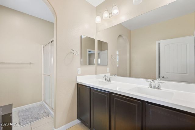 1367 S COUNTRY CLUB Drive 1105, Mesa, AZ 85210