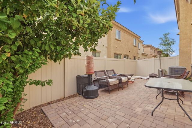 1367 S COUNTRY CLUB Drive 1105, Mesa, AZ 85210