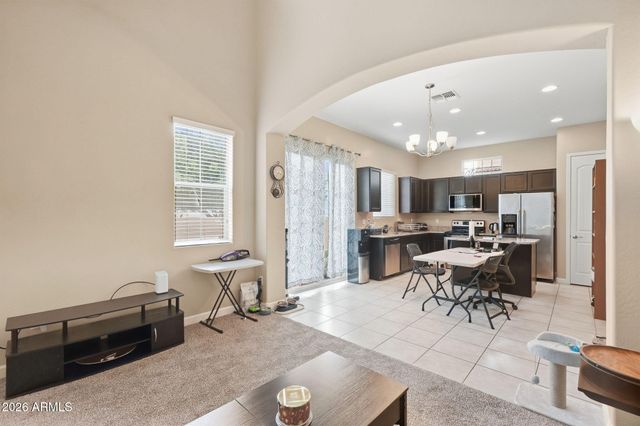1367 S COUNTRY CLUB Drive 1105, Mesa, AZ 85210