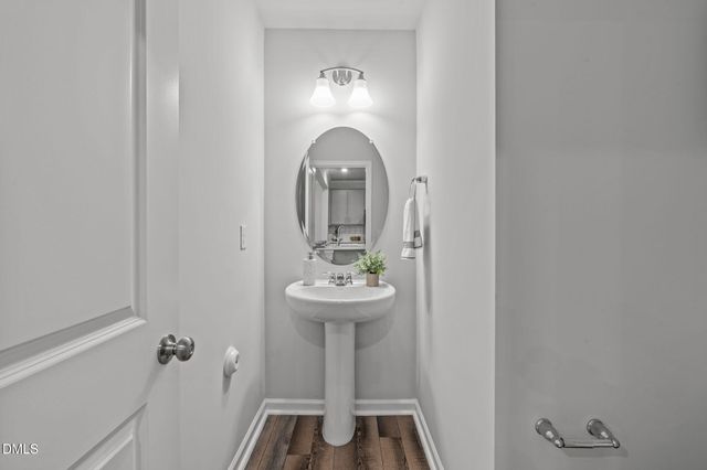 1818 Porch Swing Way, Apex, NC 27502