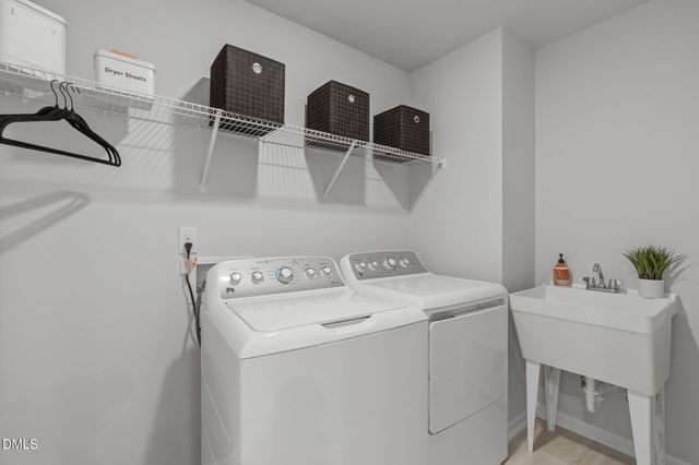 1818 Porch Swing Way, Apex, NC 27502