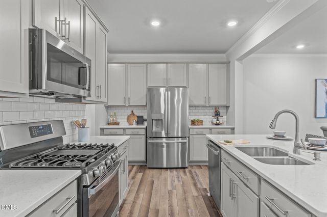 1818 Porch Swing Way, Apex, NC 27502