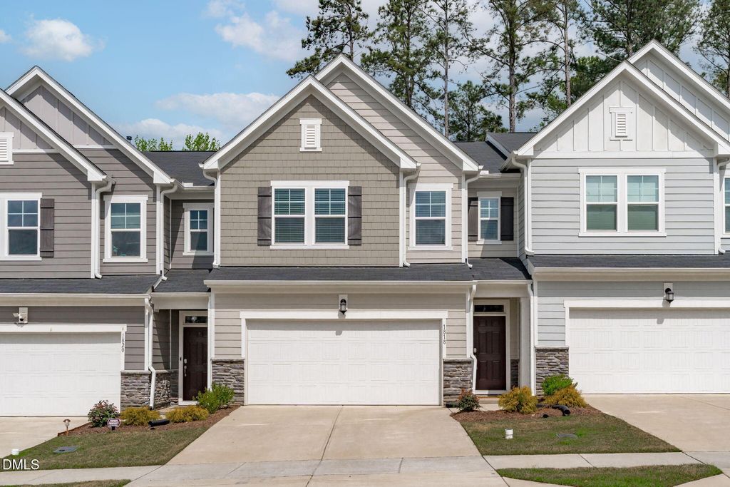 1818 Porch Swing Way, Apex, NC 27502