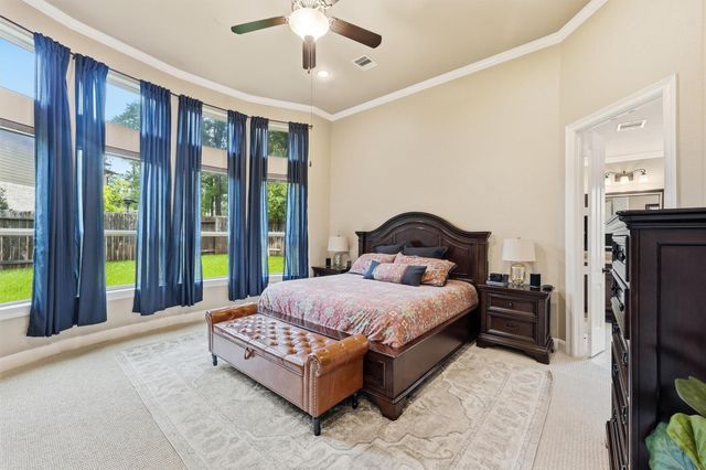 210 Fox Squirrel Court, Pinehurst, TX 77362
