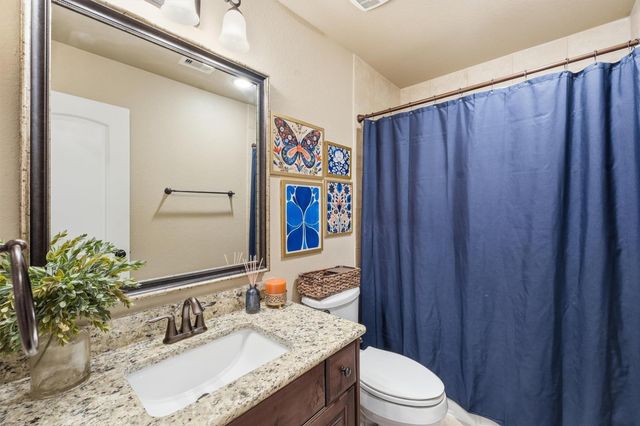 210 Fox Squirrel Court, Pinehurst, TX 77362