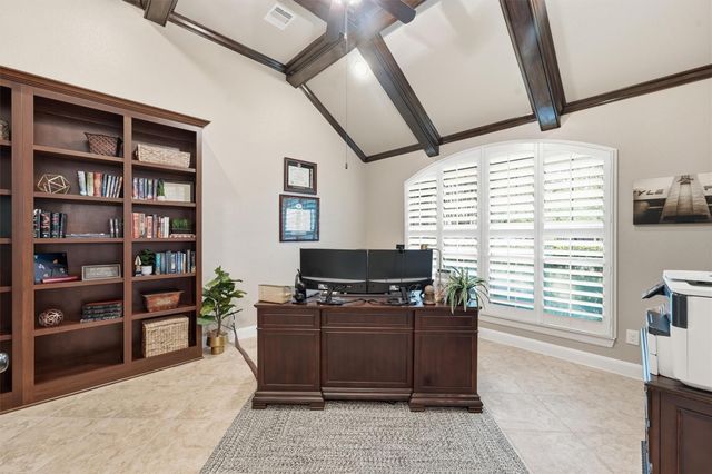210 Fox Squirrel Court, Pinehurst, TX 77362