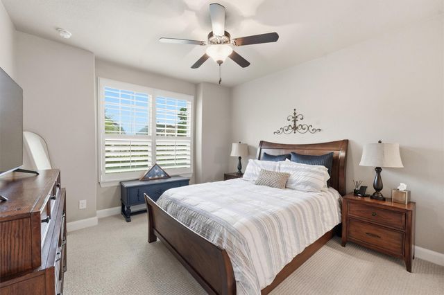 210 Fox Squirrel Court, Pinehurst, TX 77362