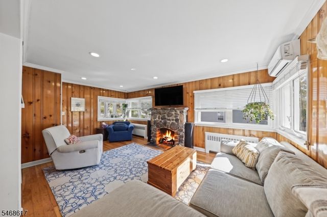 7 Bergen Hill Rd, Rockaway Twp., NJ 07866