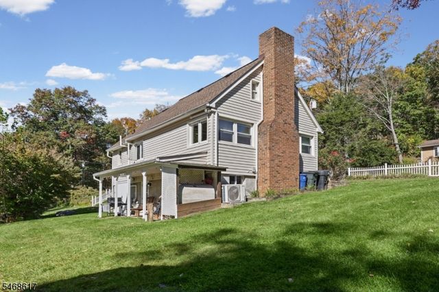 7 Bergen Hill Rd, Rockaway Twp., NJ 07866