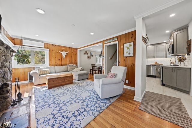7 Bergen Hill Rd, Rockaway Twp., NJ 07866