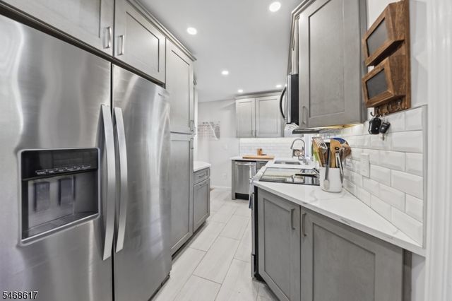 7 Bergen Hill Rd, Rockaway Twp., NJ 07866