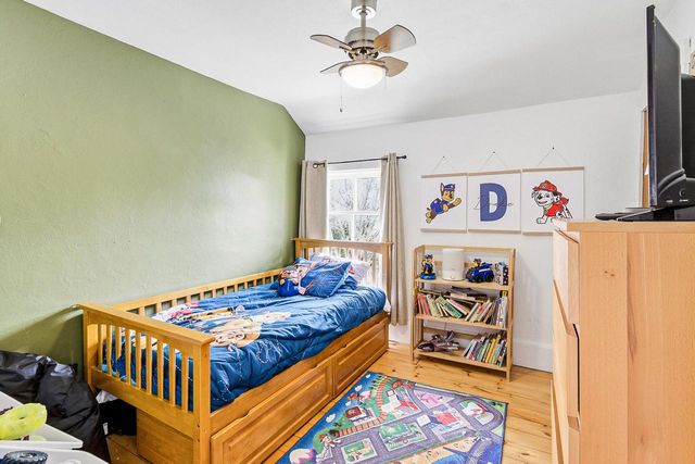 725 W South STREET, Oconomowoc, WI 53066