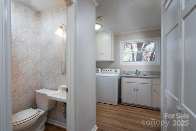 758 Williamsburg Drive NE, Concord, NC 28025