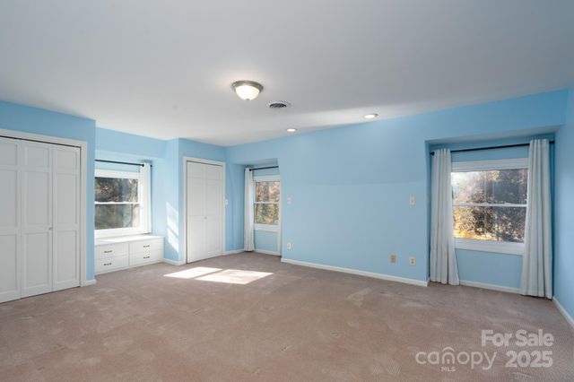 758 Williamsburg Drive NE, Concord, NC 28025