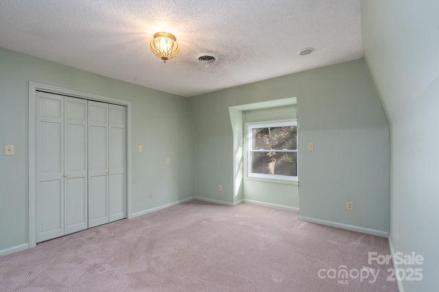 758 Williamsburg Drive NE, Concord, NC 28025