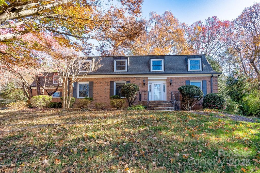758 Williamsburg Drive NE, Concord, NC 28025