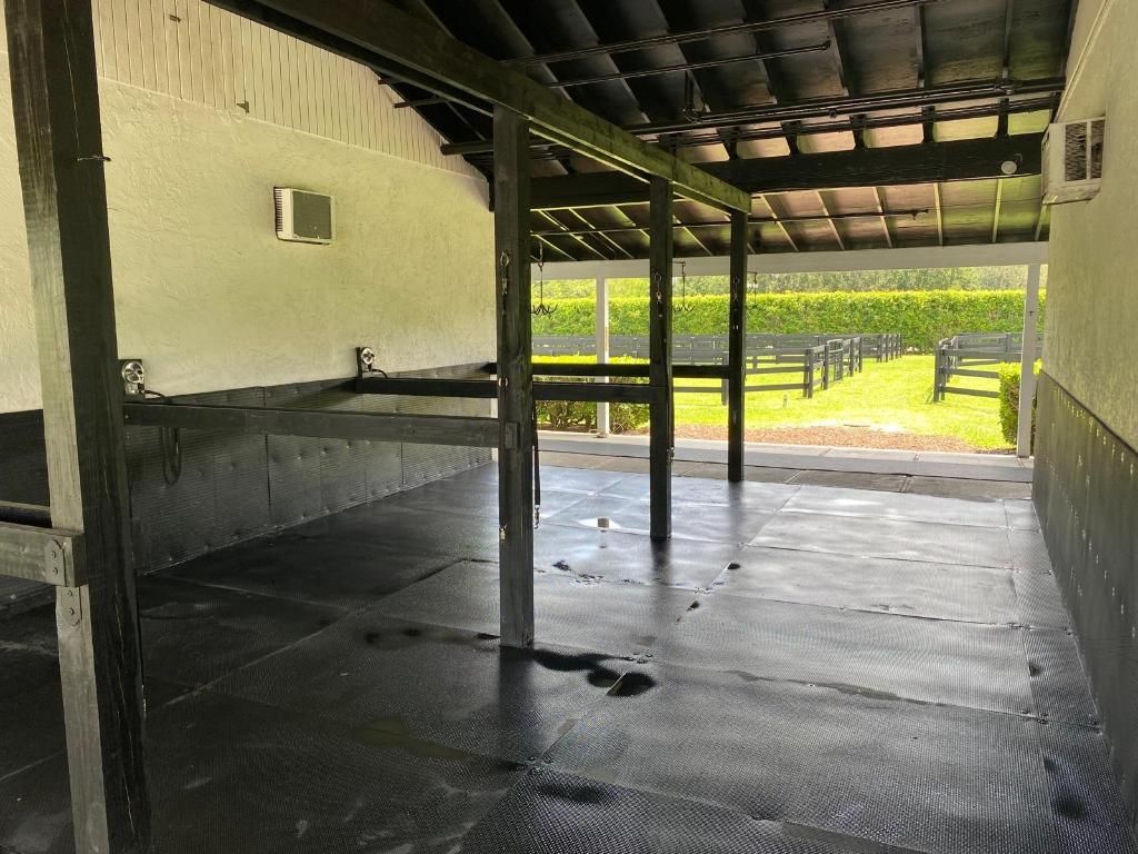 Image 17 of property listing at 13205 Southfields Road, Wellington, FL 33414