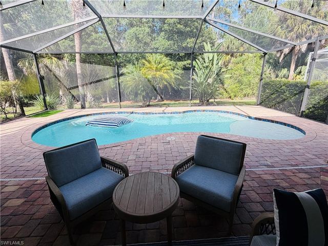 6072 Highwood Park CT, Naples, FL 34110