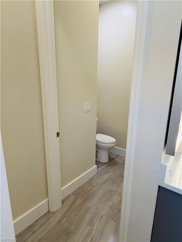 6072 Highwood Park CT, Naples, FL 34110