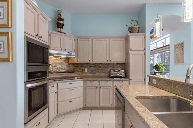 10 CHELSEA COURT, Palm Coast, FL 32137