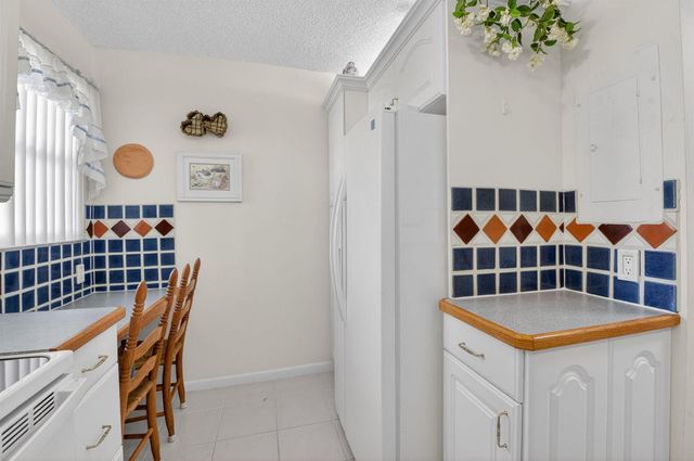 2935 SW 22nd Avenue 108, Delray Beach, FL 33445