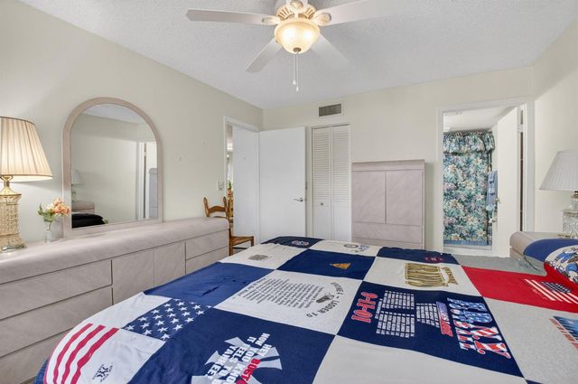 2935 SW 22nd Avenue 108, Delray Beach, FL 33445