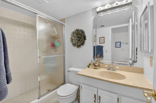2935 SW 22nd Avenue 108, Delray Beach, FL 33445