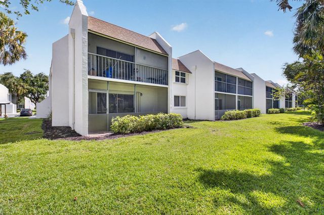 2935 SW 22nd Avenue 108, Delray Beach, FL 33445