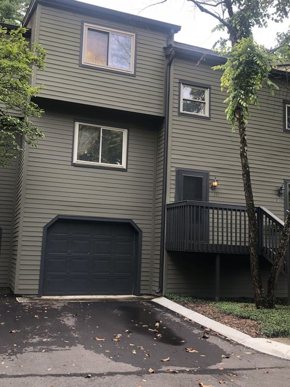 114 Summit Ridge Ct, Nashville, TN 37215