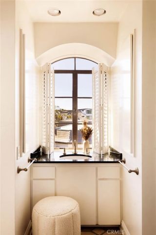 2116 E Balboa Boulevard, Newport Beach, CA 92661