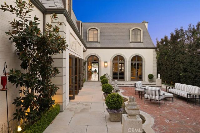 2116 E Balboa Boulevard, Newport Beach, CA 92661