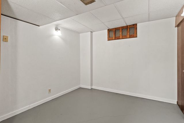 2920 Cambridge Drive, Bettendorf, IA 52722
