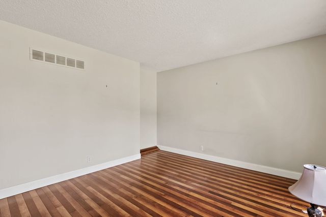 2920 Cambridge Drive, Bettendorf, IA 52722
