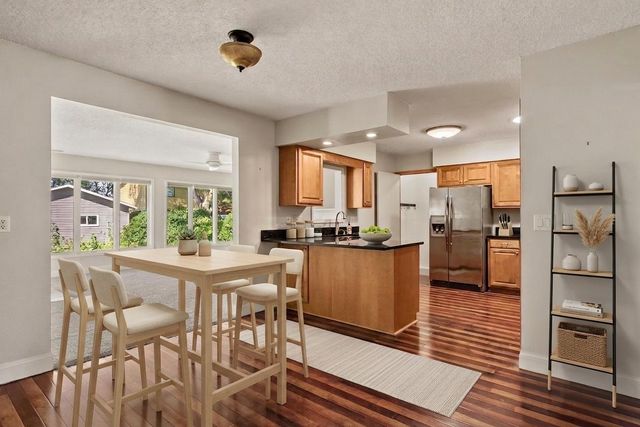2920 Cambridge Drive, Bettendorf, IA 52722
