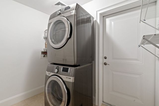 76 Green Street 2, Brookline, MA 02446