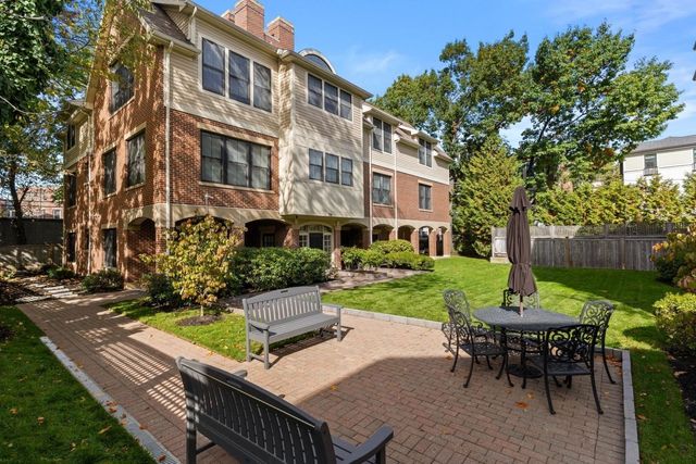76 Green Street 2, Brookline, MA 02446