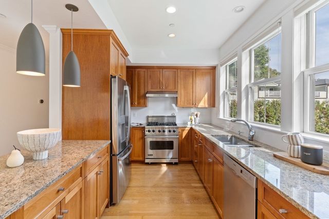 76 Green Street 2, Brookline, MA 02446