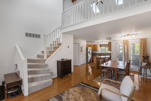 1881 Orchard Court, Crown Point, IN 46307