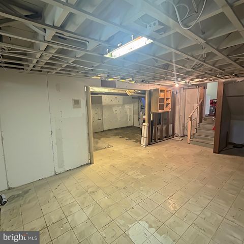 10 WEDGEWOOD DR, Cinnaminson, NJ 08077