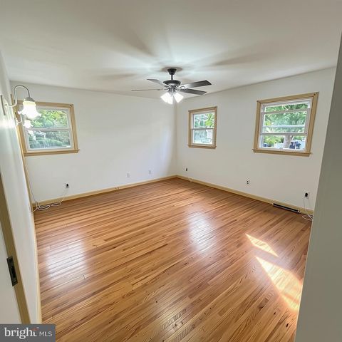 10 WEDGEWOOD DR, Cinnaminson, NJ 08077
