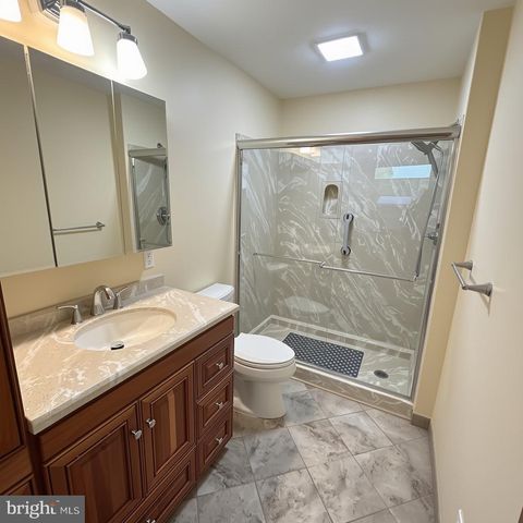 10 WEDGEWOOD DR, Cinnaminson, NJ 08077