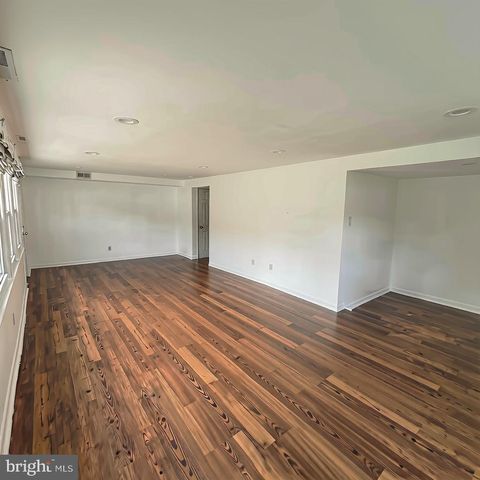 10 WEDGEWOOD DR, Cinnaminson, NJ 08077